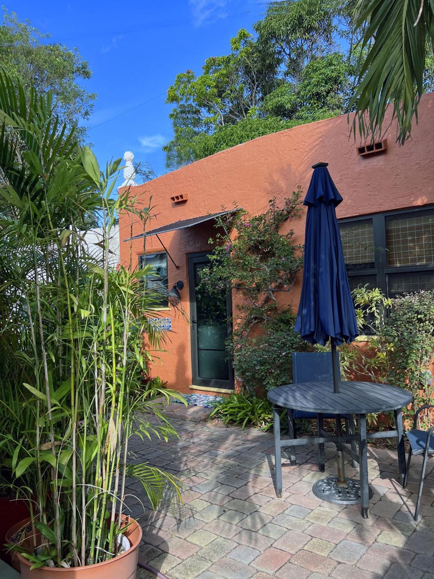 The Cottage At Pineapple House 西棕榈滩 外观 照片